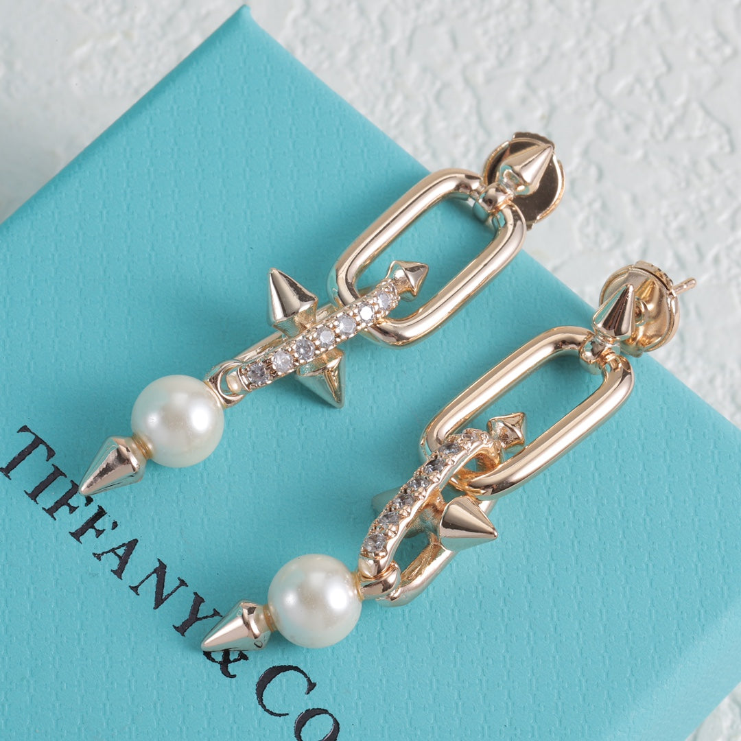 Tiffany-Earring