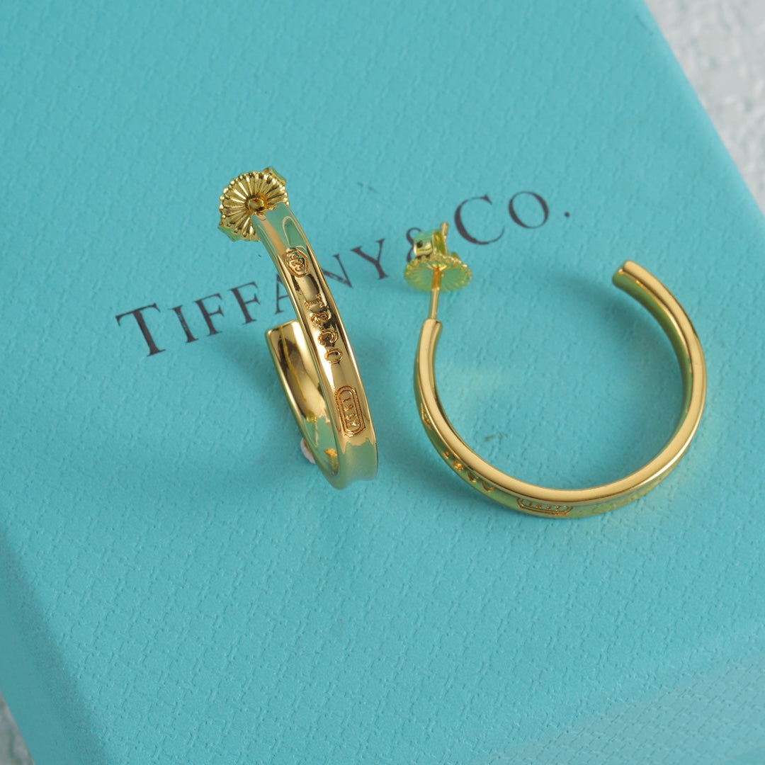 Tiffany-Earring