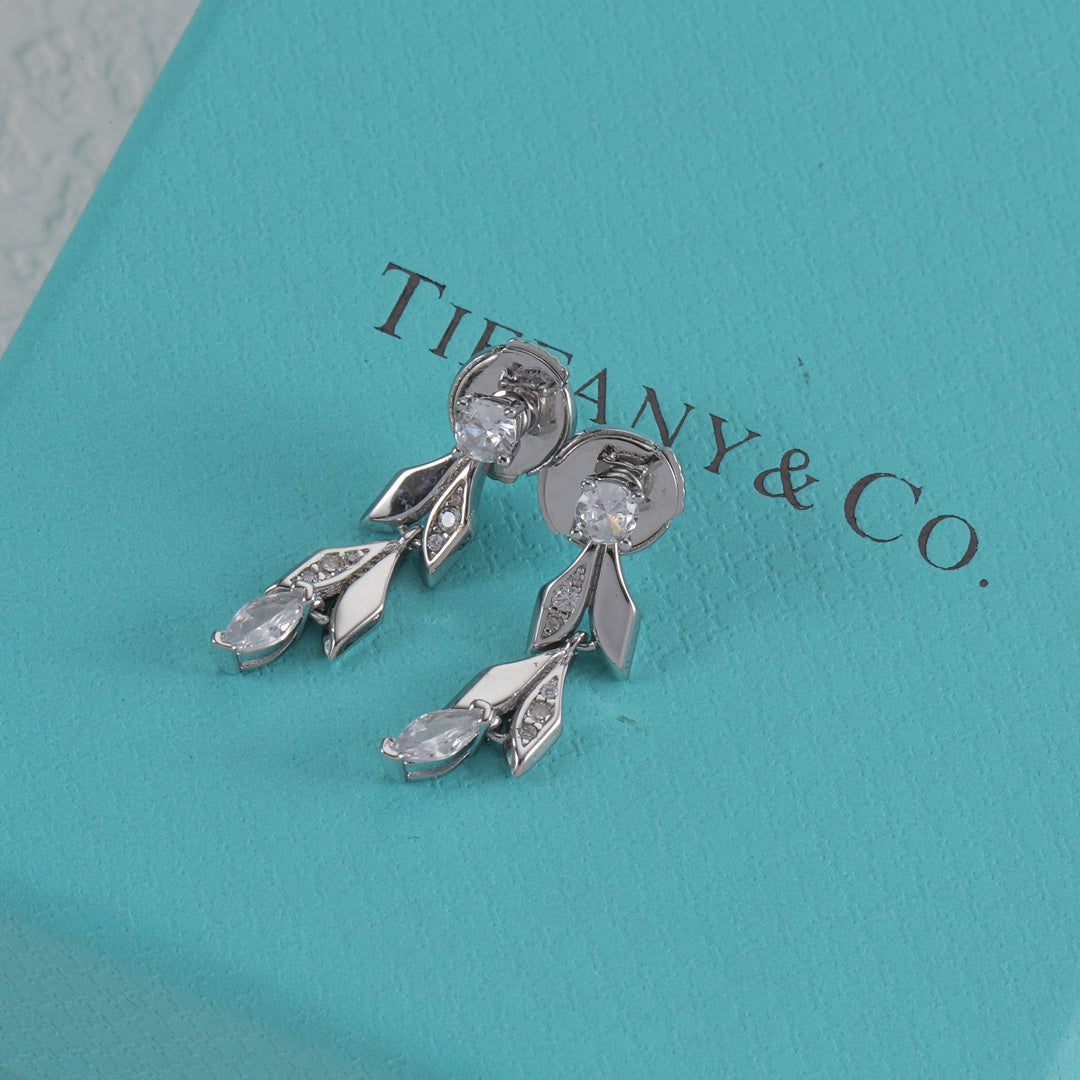 Tiffany-Earring