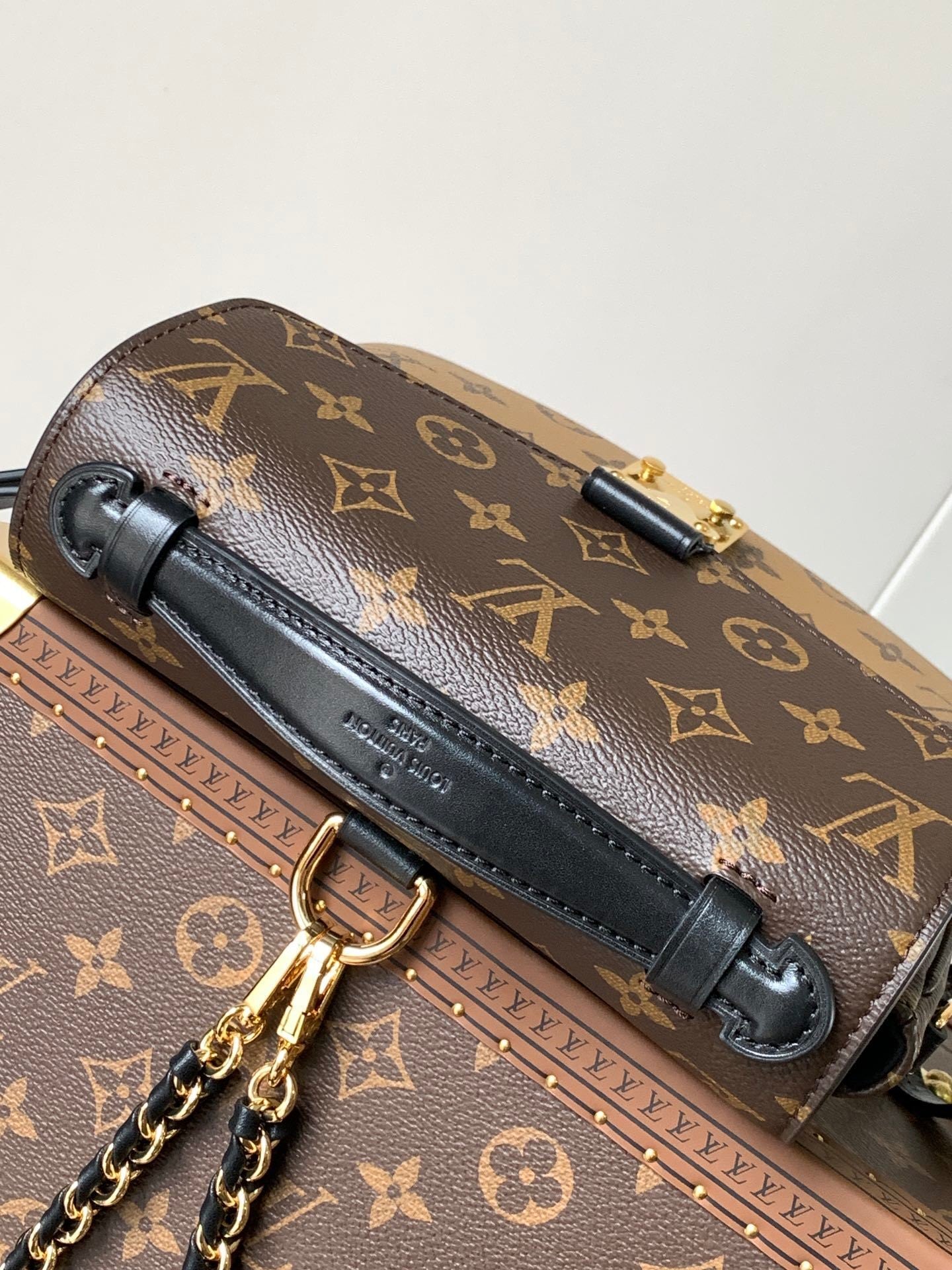 1:1 Replica LV crossbody bag