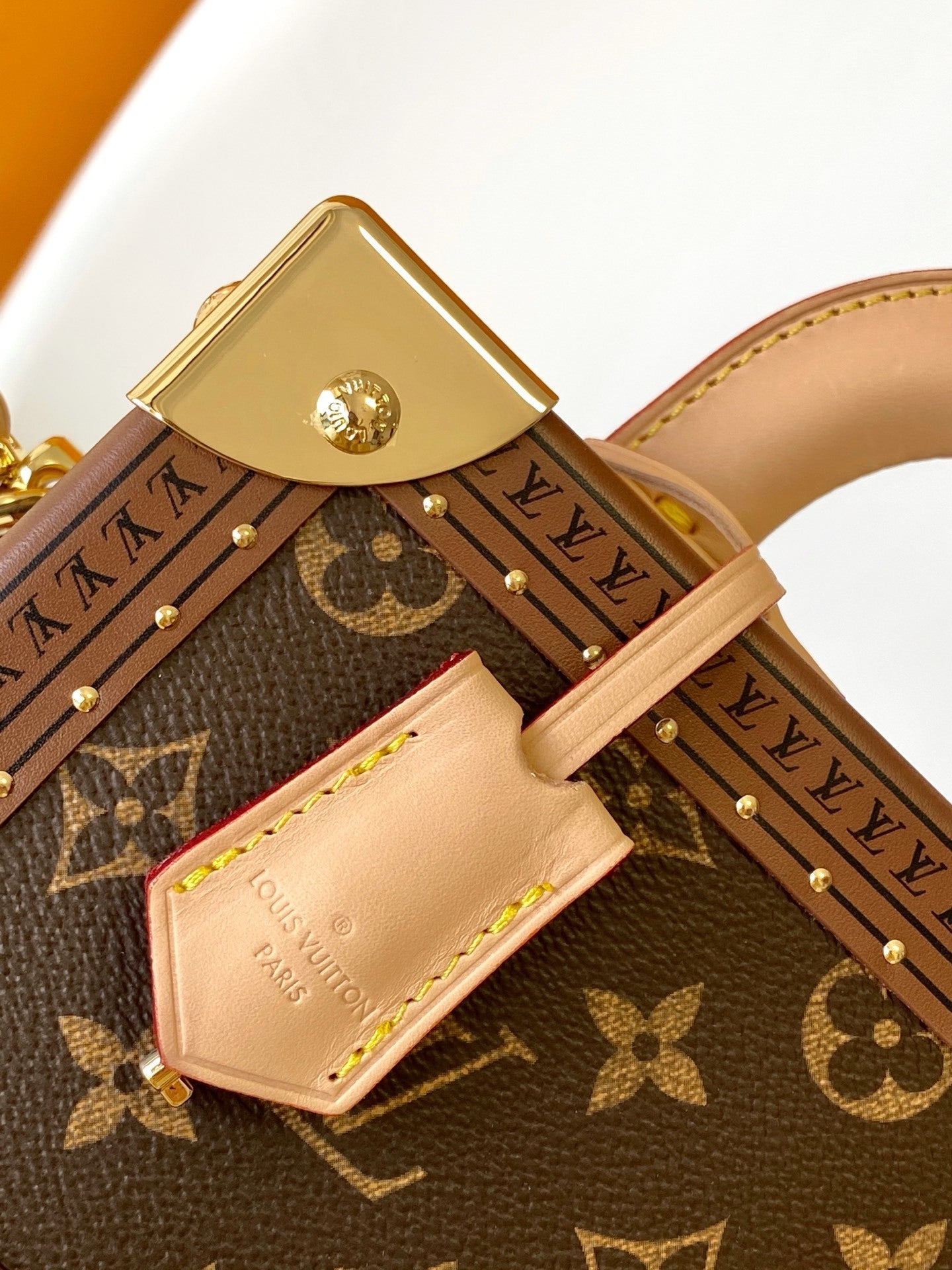 1:1 Replica LV handbag