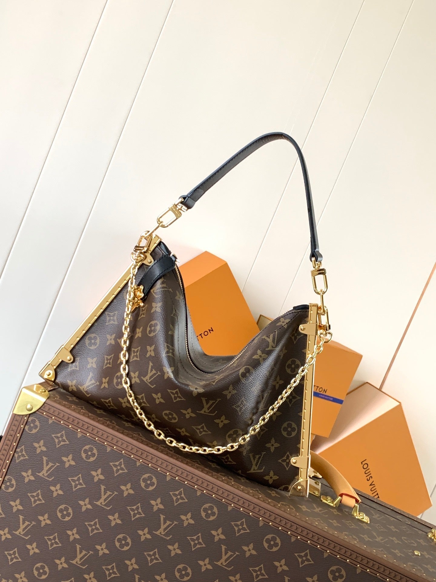 1:1 Replica LV handbag