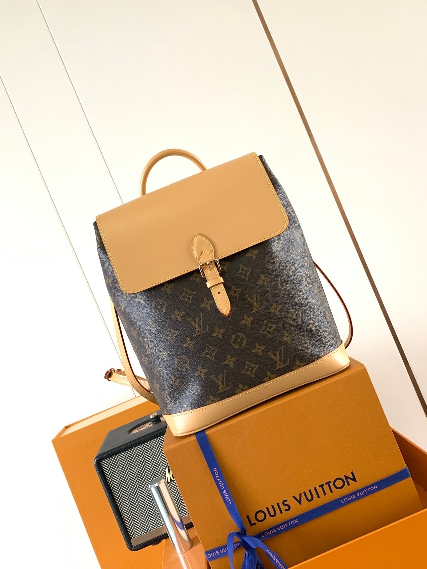 1:1 Replica LV backpack