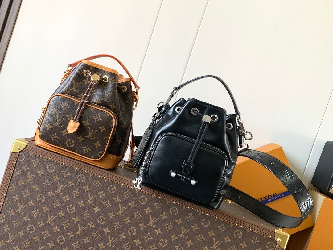 1:1 Replica LV drawstring handbag