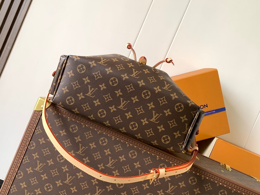 1:1 Replica LV flip-top handbag