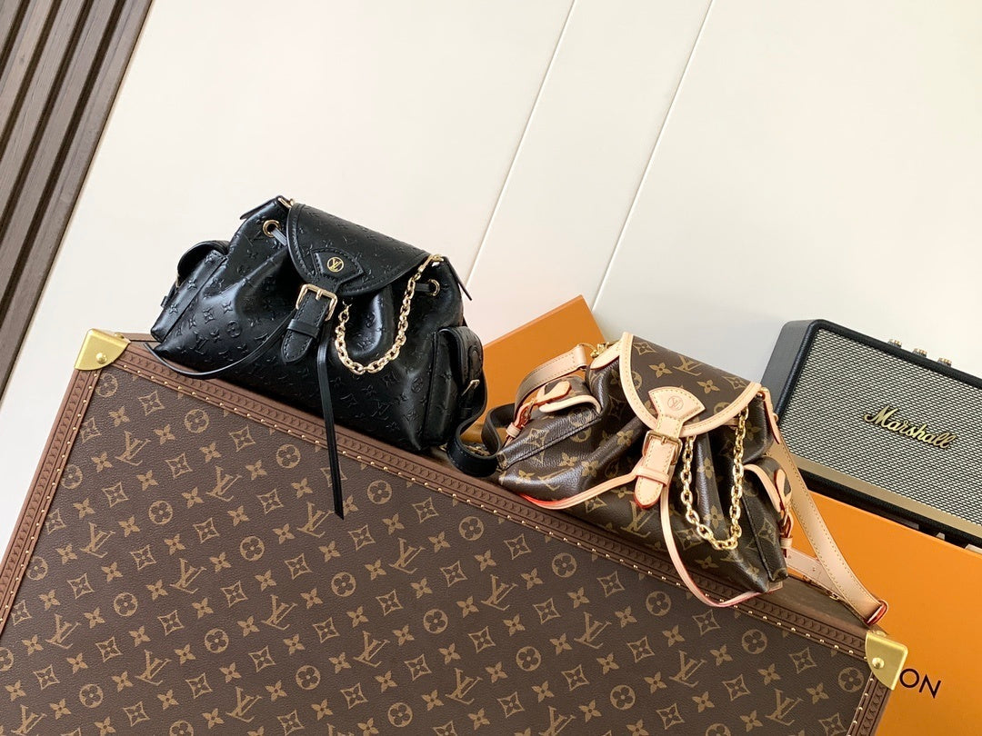 1:1 Replica LV flip-top handbag