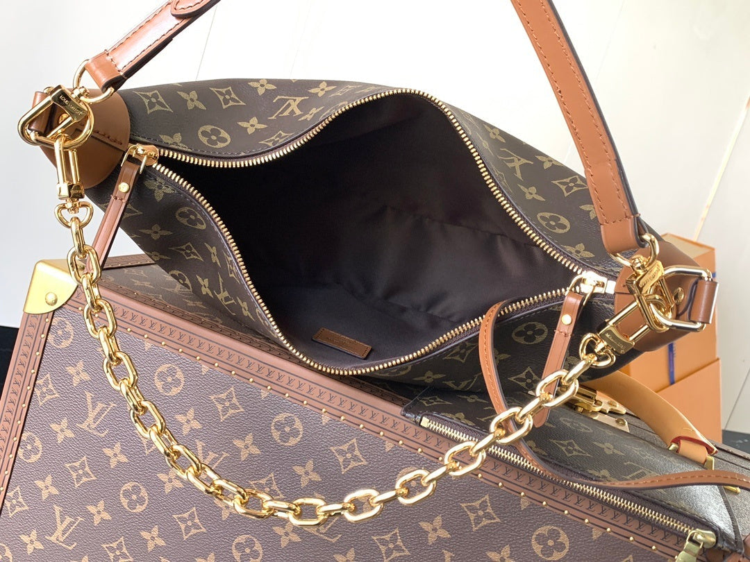 1:1 Replica LV underarm bag