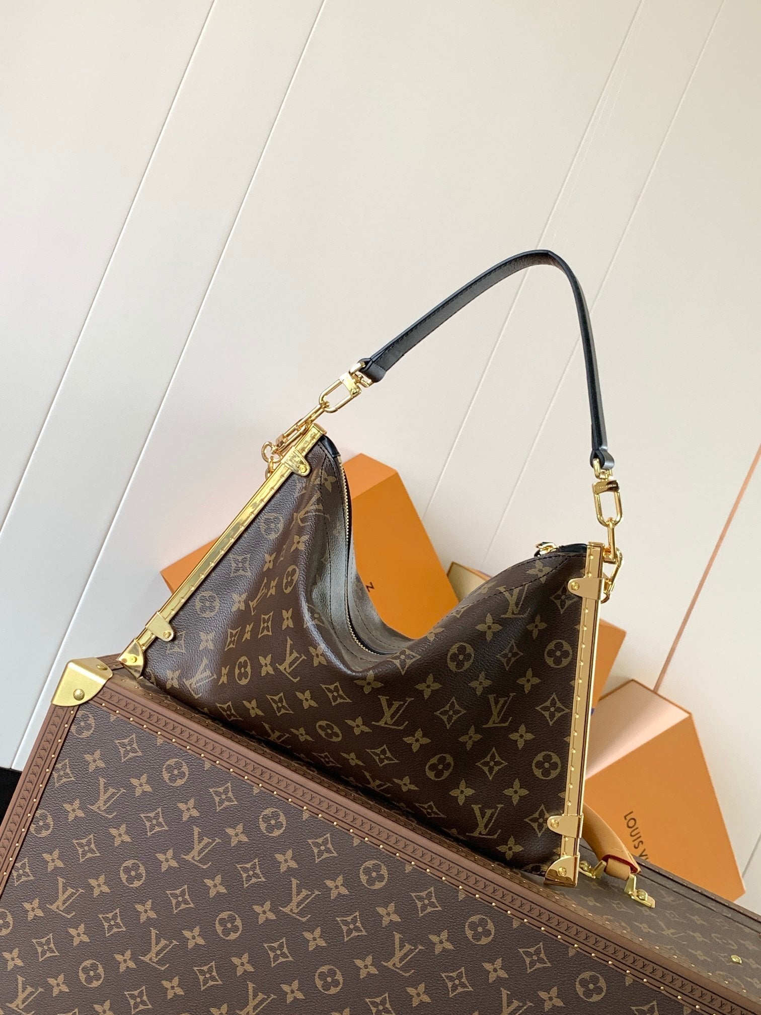 1:1 Replica LV handbag