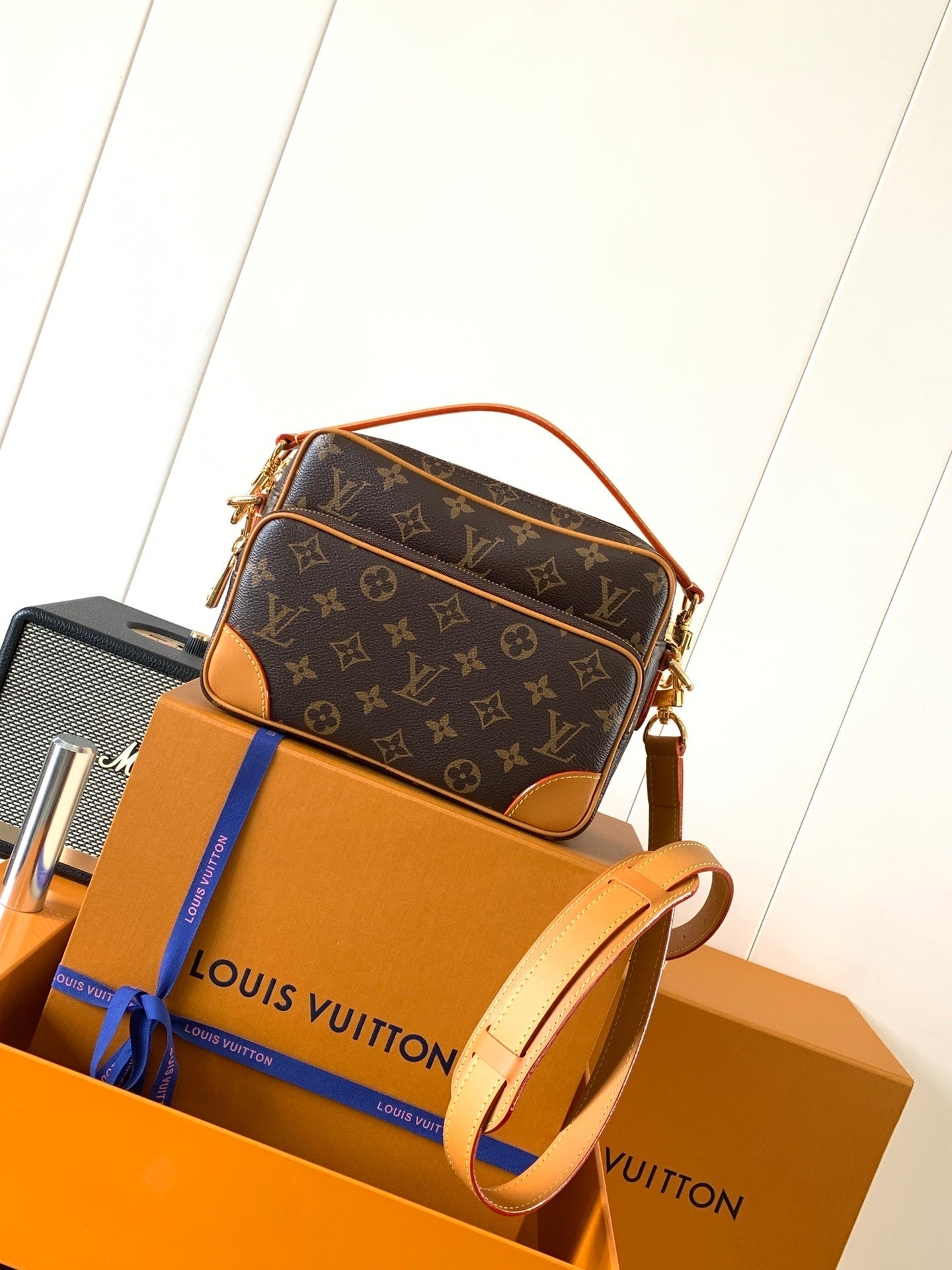 1:1 Replica LV crossbody handbag