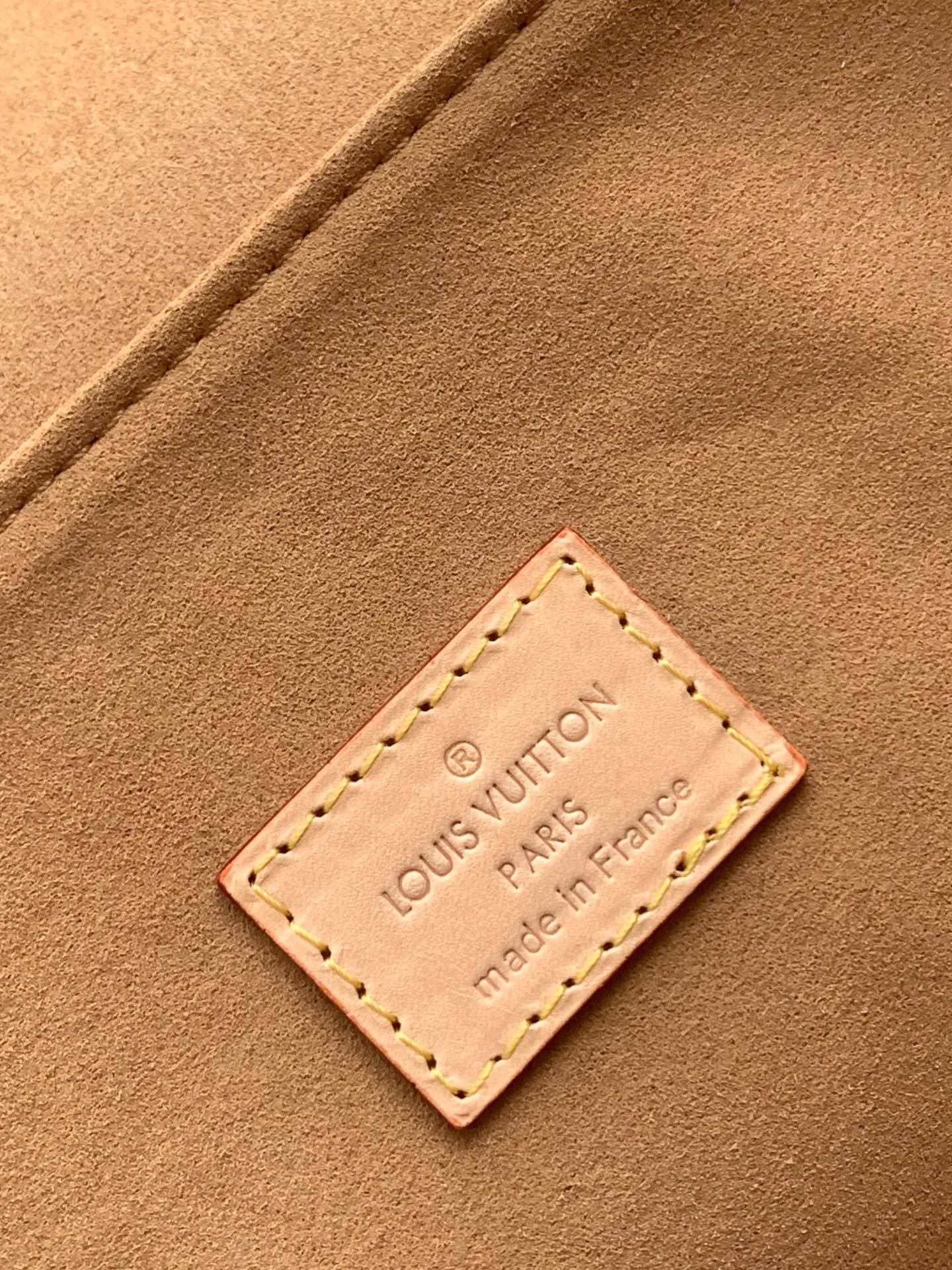 1:1 Replica LV crossbody bag