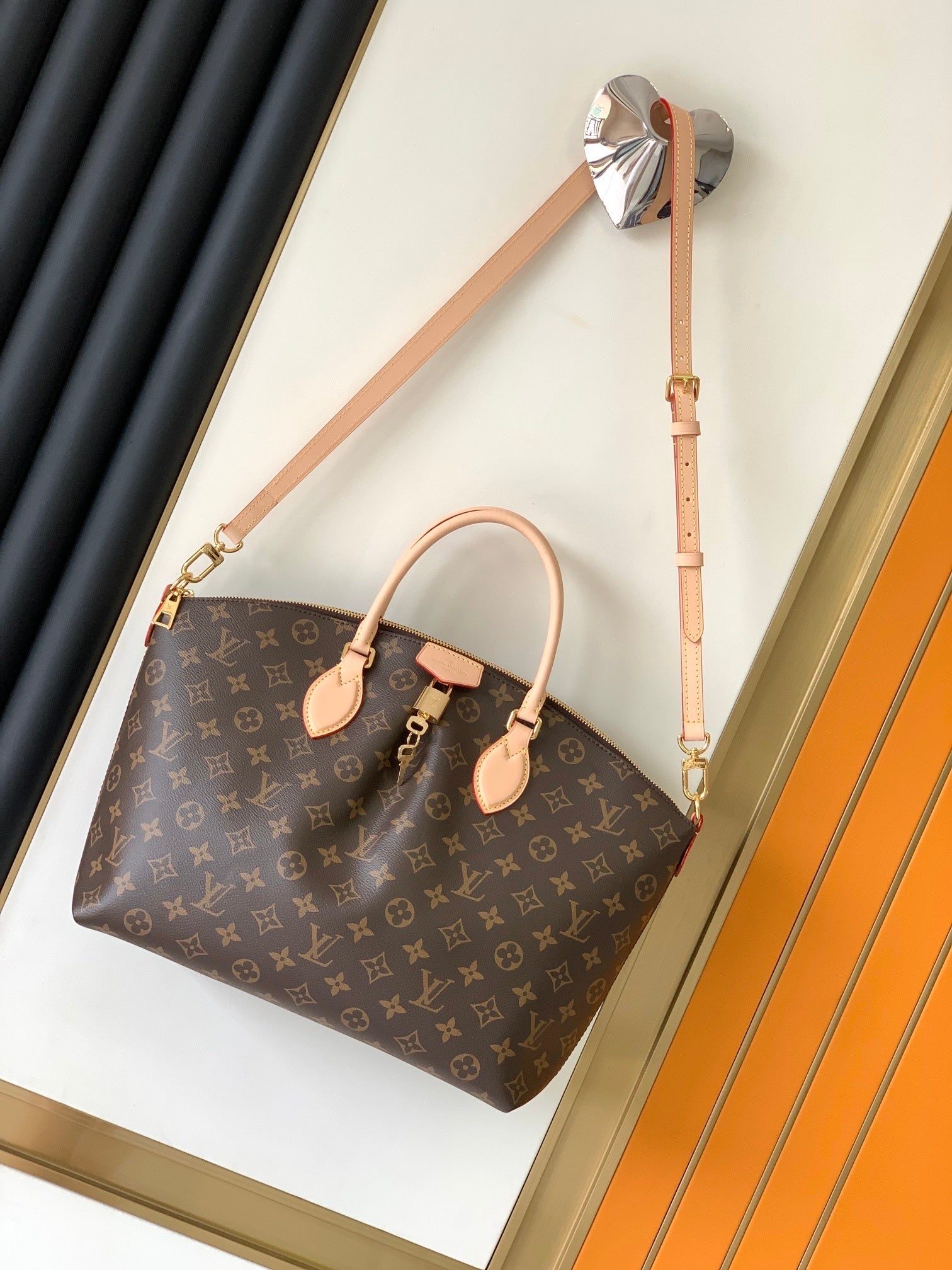 1:1 Replica LV Handbag