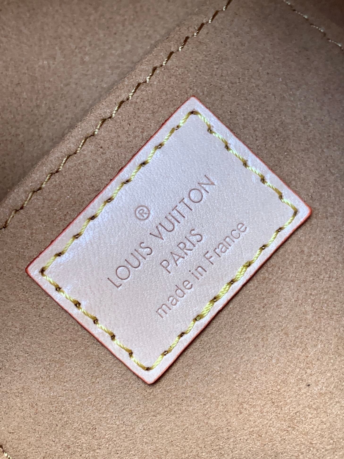 1:1 Replica LV crossbody bag