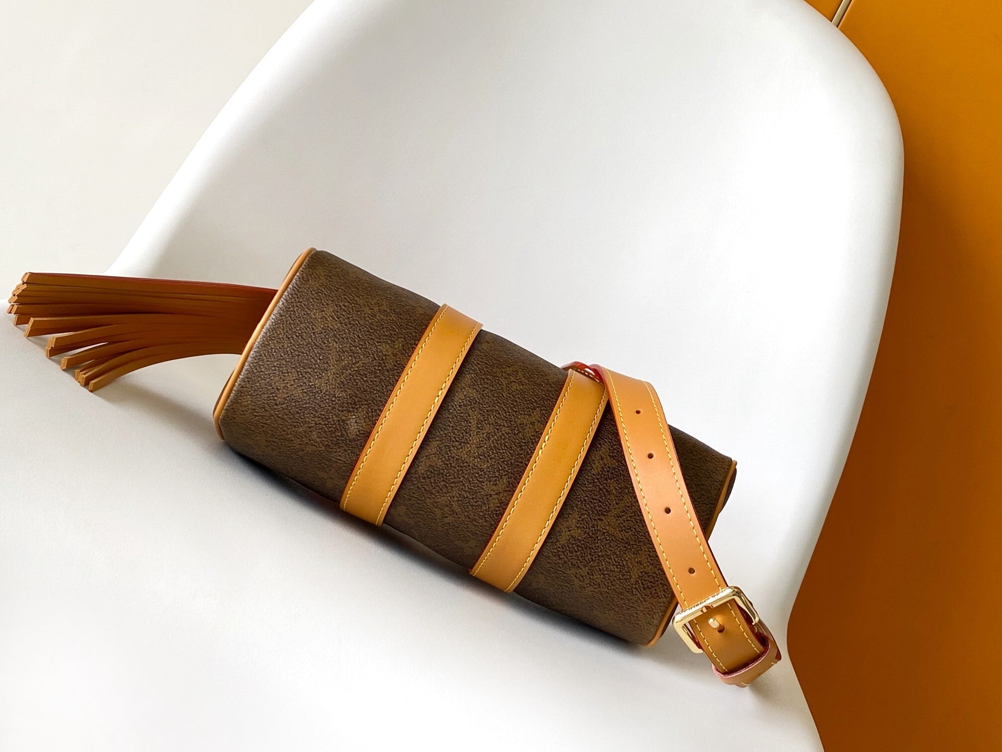 1:1 Replica LV crossbody bag