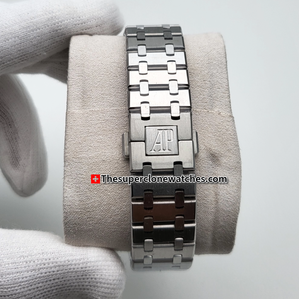 Audemars Piguet Royal Oak Stainless Steel 50th Anniversary Green Dial Exact 1:1 Super Clone 4302 Swiss Movement Replica Watch