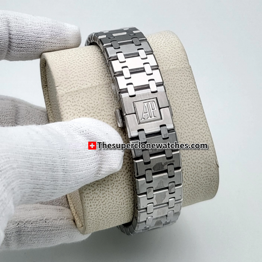 Audemars Piguet Royal Oak White Gold Blue Dial Exact 1:1 Super Clone 4302 Swiss Movement Replica Watch