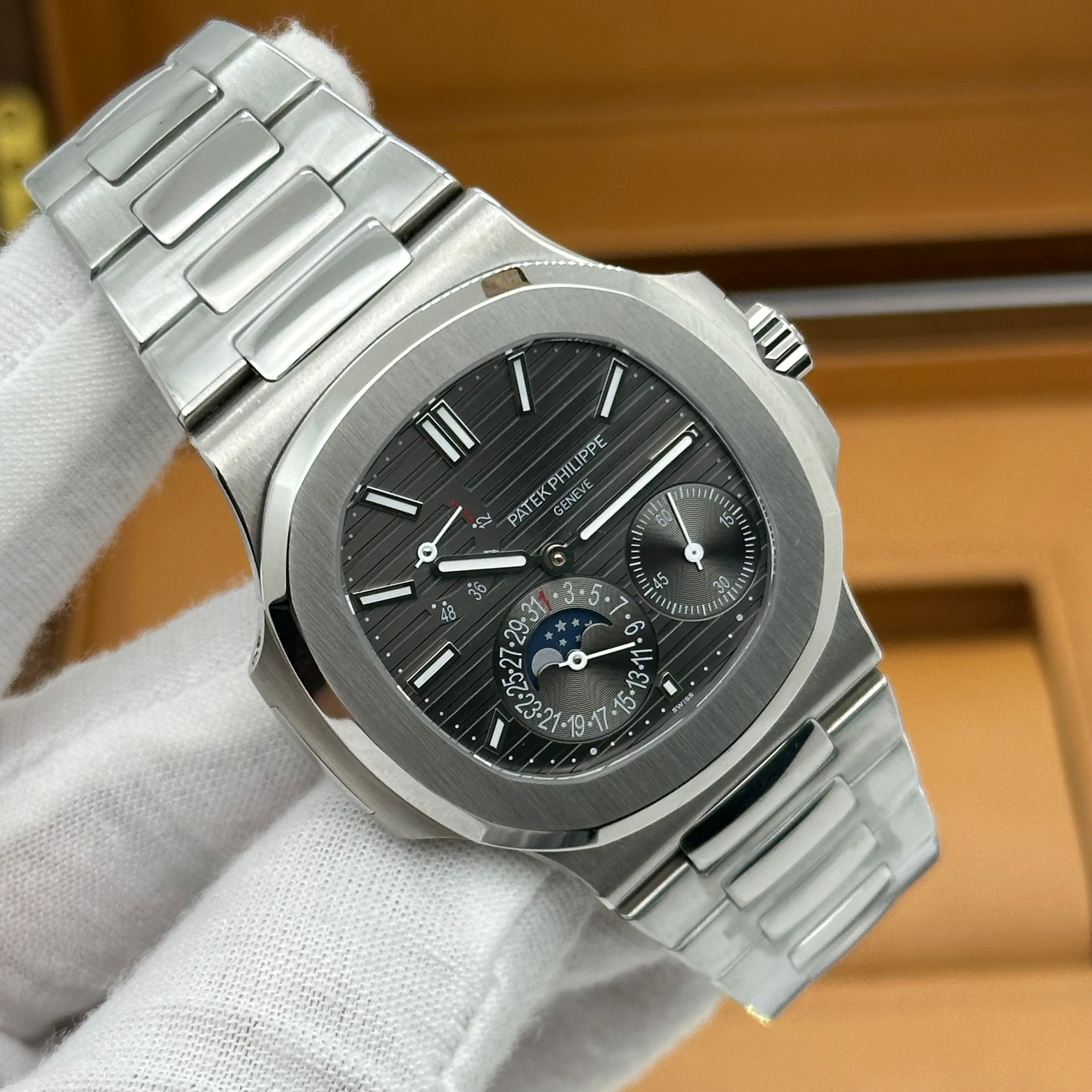 Patek Phillippe Nautilus 5712 40MM Blue Dial