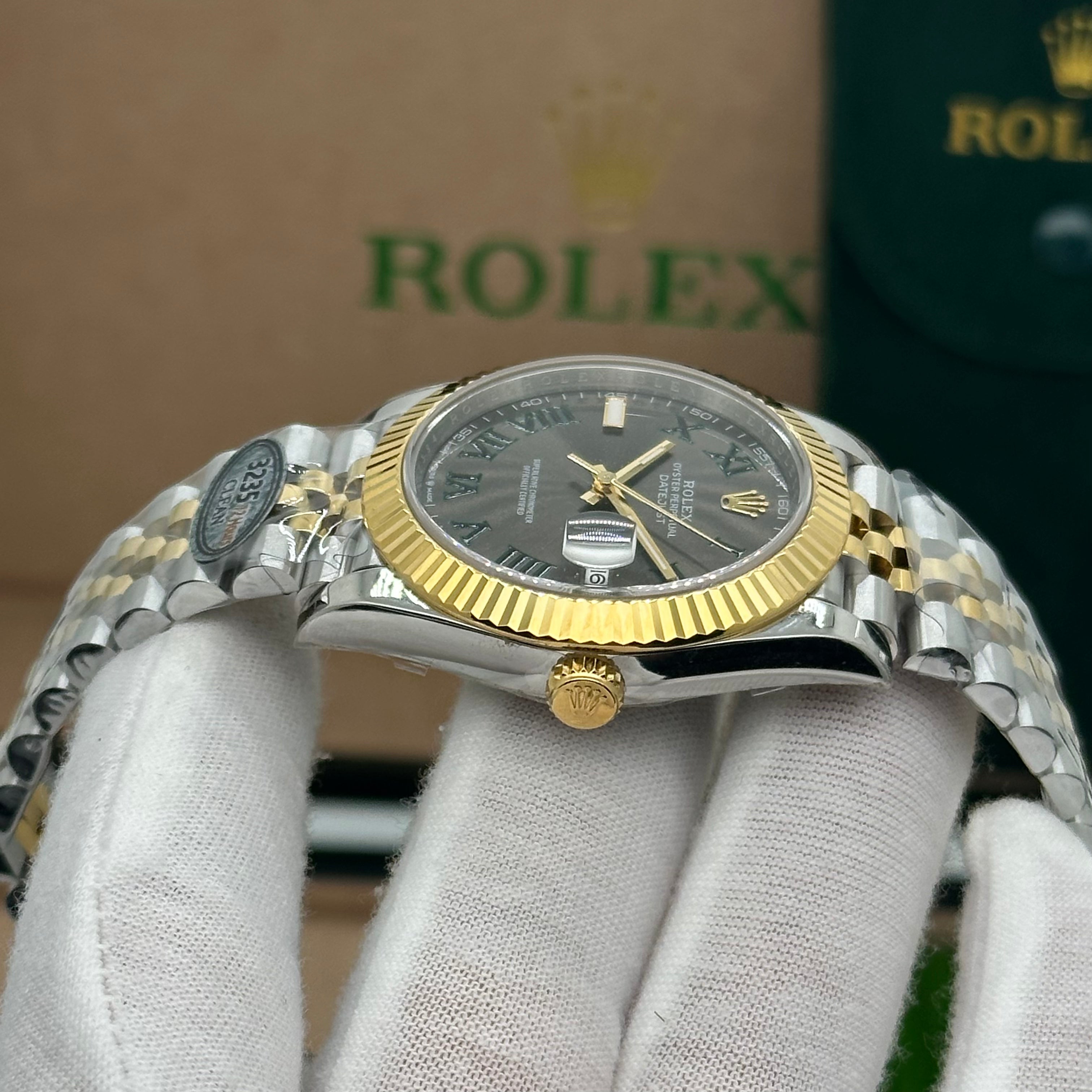 Rolex Datejust 41mm – Two-Tone Steel & Yellow Gold Jubilee Bracelet – Roman Dial