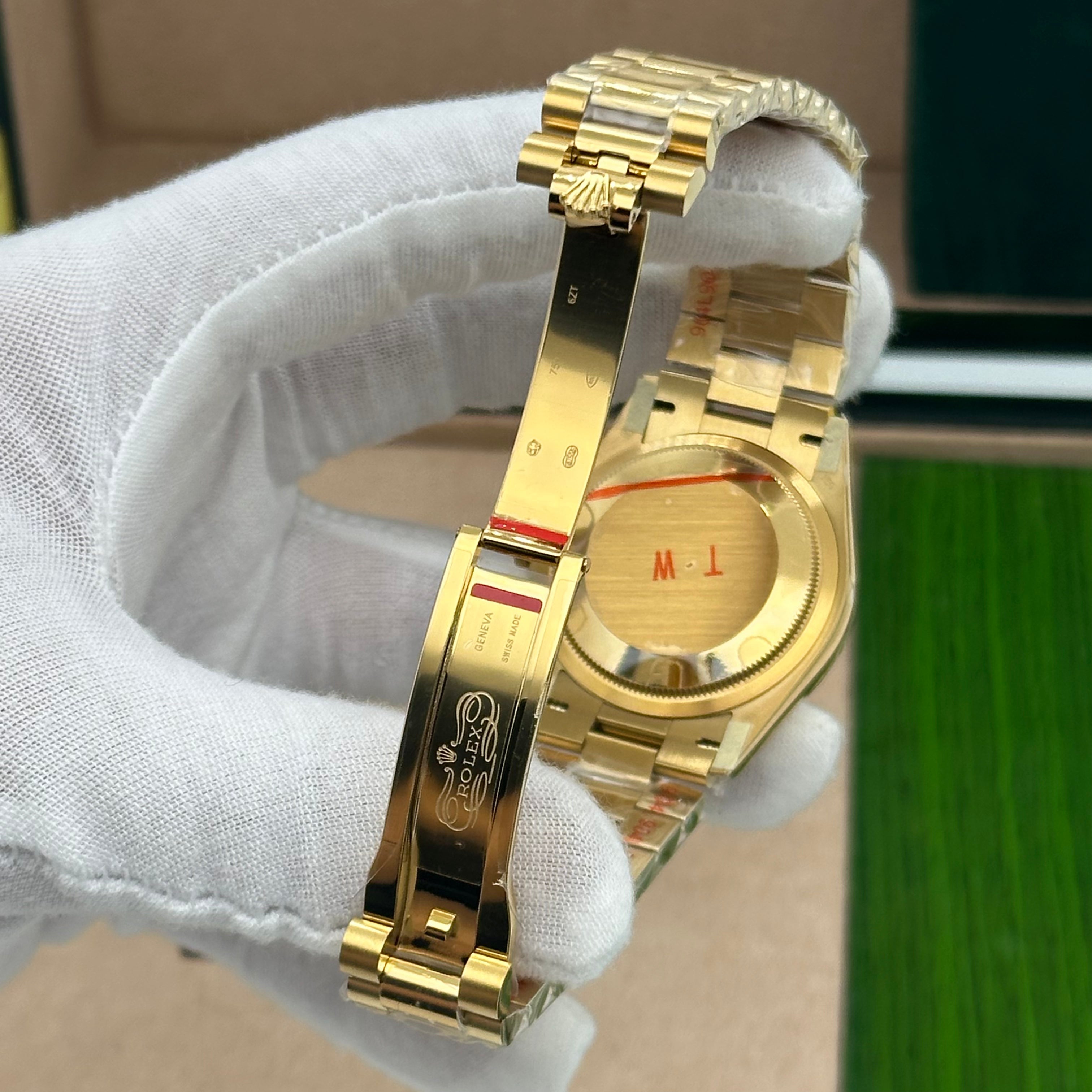 Rolex Oyster Perpetual Day-Date 36MM – Yellow Gold with Carnelian Dial