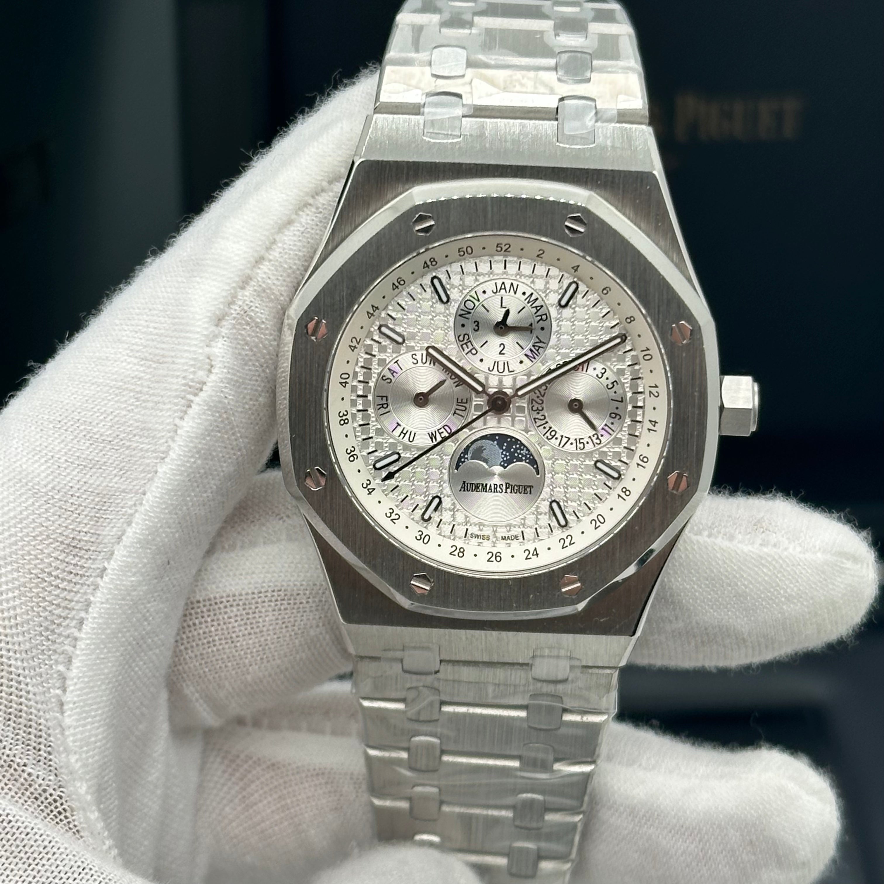 Audemars Piguet Royal Oak Perpetual Calendar – Silver Dial – Swiss Super Clone 1:1