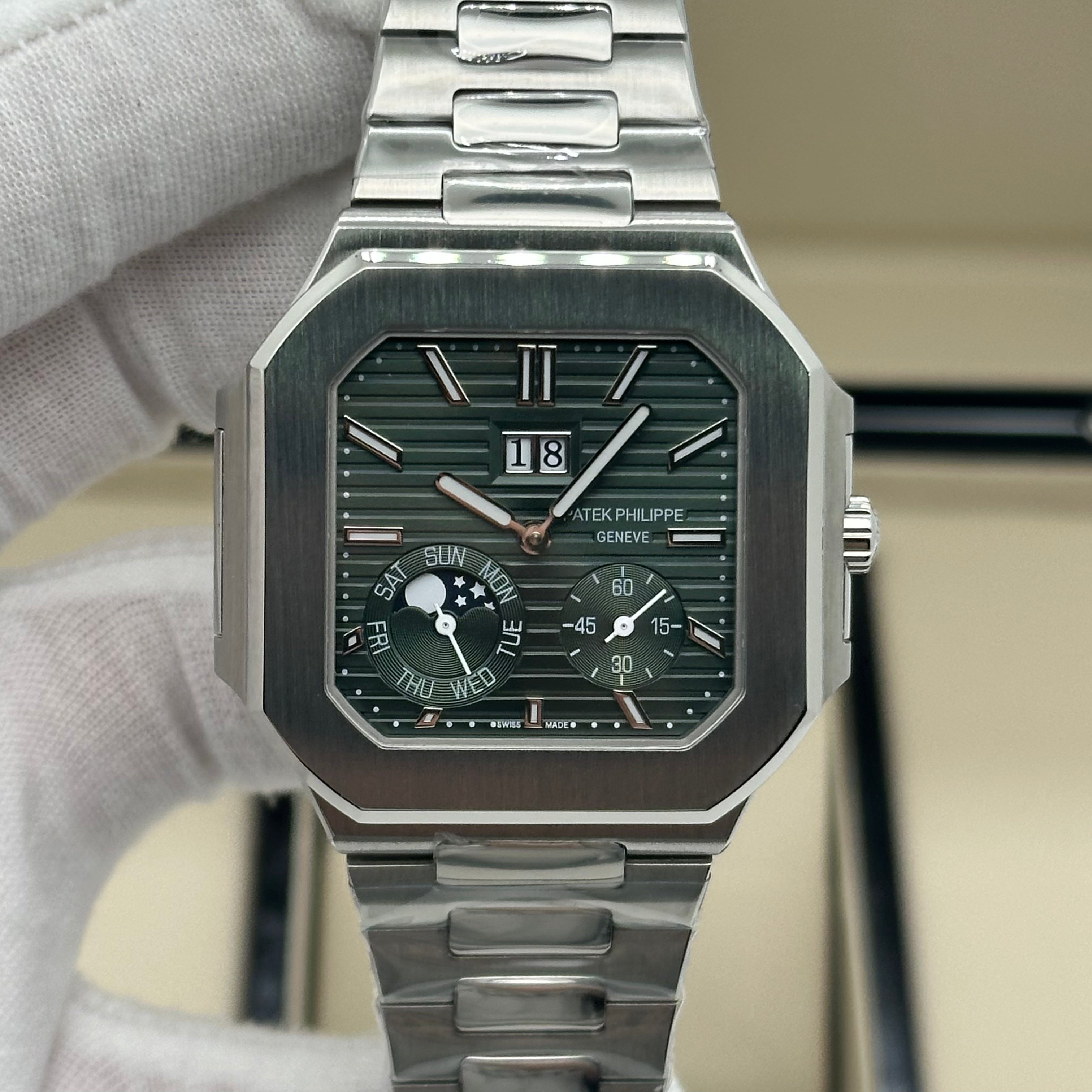 Patek Philippe Nautilus TV Screen Annual Calendar – Green Dial  – Swiss Super Clone 1:1