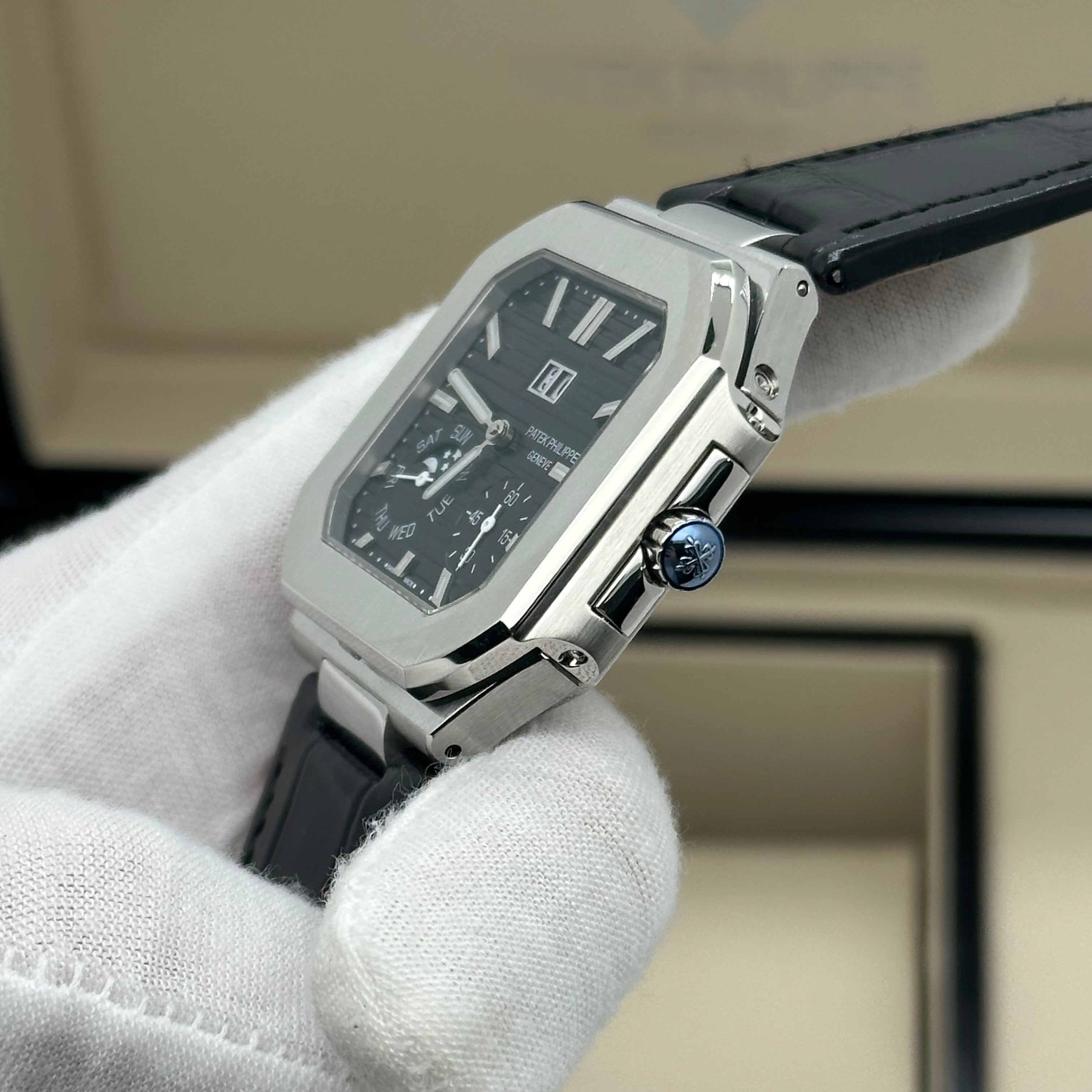 Patek Philippe Gondolo Annual Calendar – Black Dial – Leather Strap – Swiss Super Clone