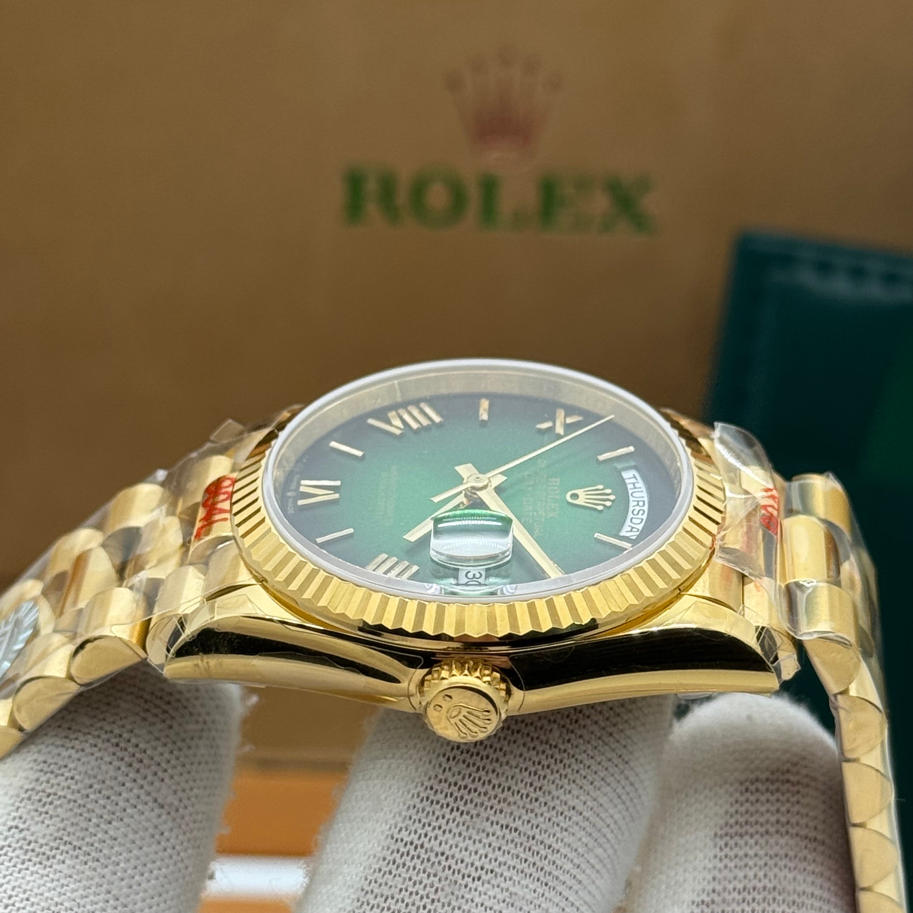 Rolex Day-Date Gold Green Dial 36MM – Fluted Bezel | Swiss Super Clone