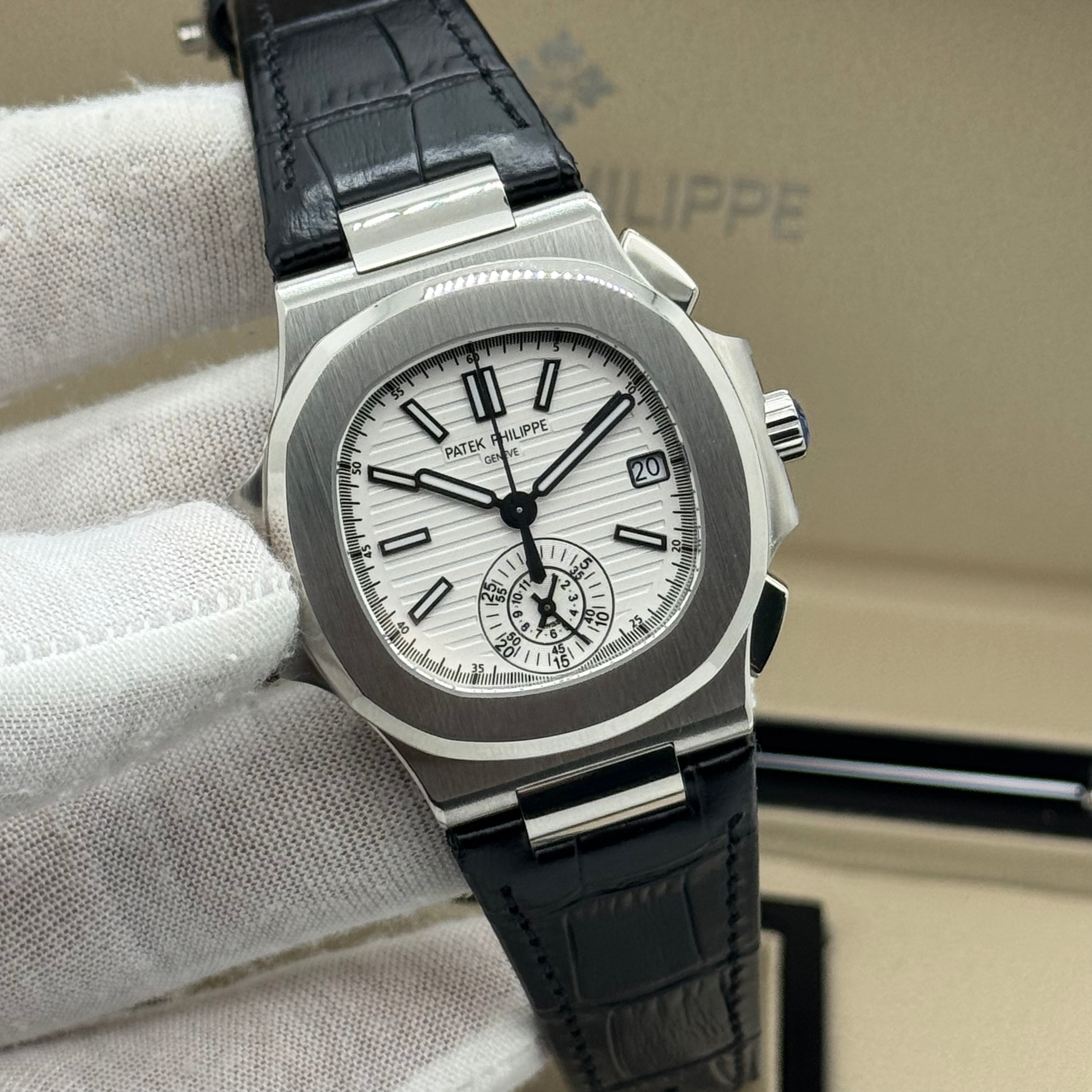 Patek Phillipe Nautilus-Inspired Automatic Watch – Swiss Super Clone – White Dial (Leather Strap)