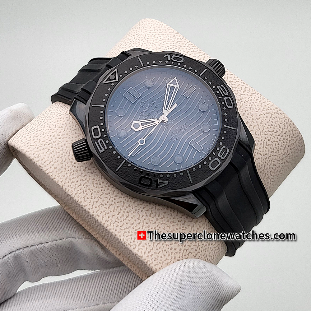 Omega Seamaster Diver 300M Black Ceramic On Rubber Strap Black Dial Exact 1:1 Super Clone 8806 Swiss Movement Replica Watch