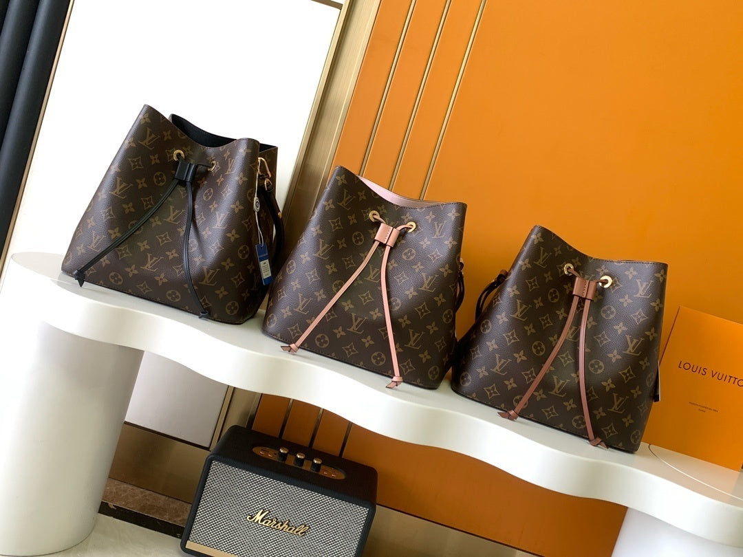 1:1 Replica LV bucket bag