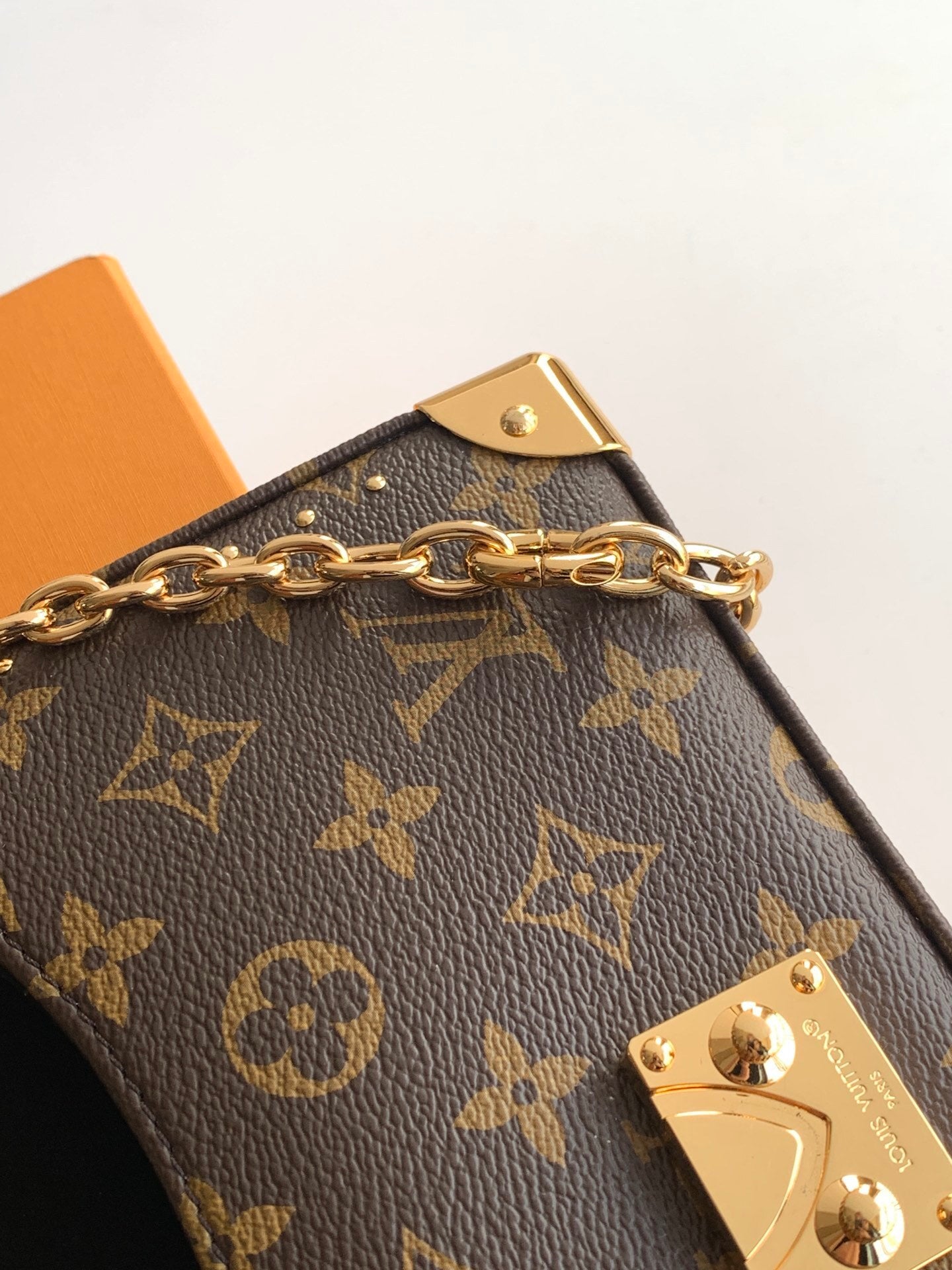 1:1 Replica LV shoulder bag