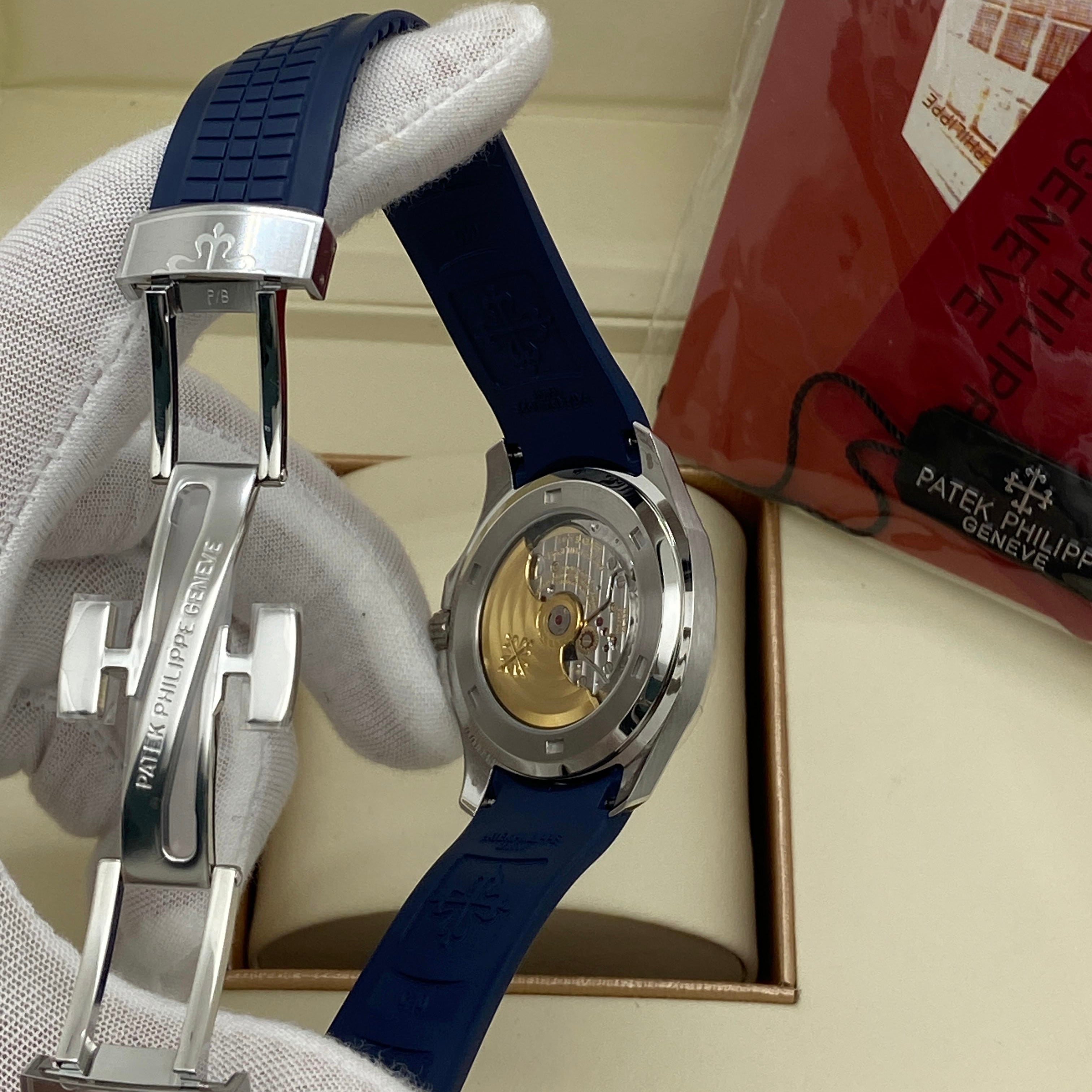 Patek Philippe Aquanaut 5168G-001 Aquanaut Blue Dial 40mm white gold watch