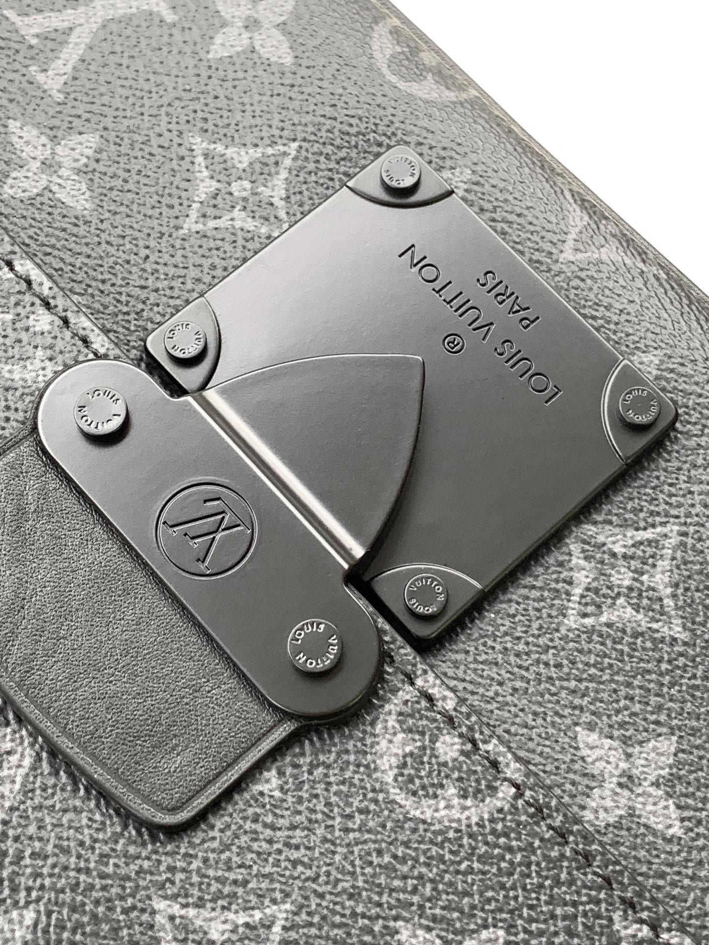 1:1 Replica LV crossbody bag