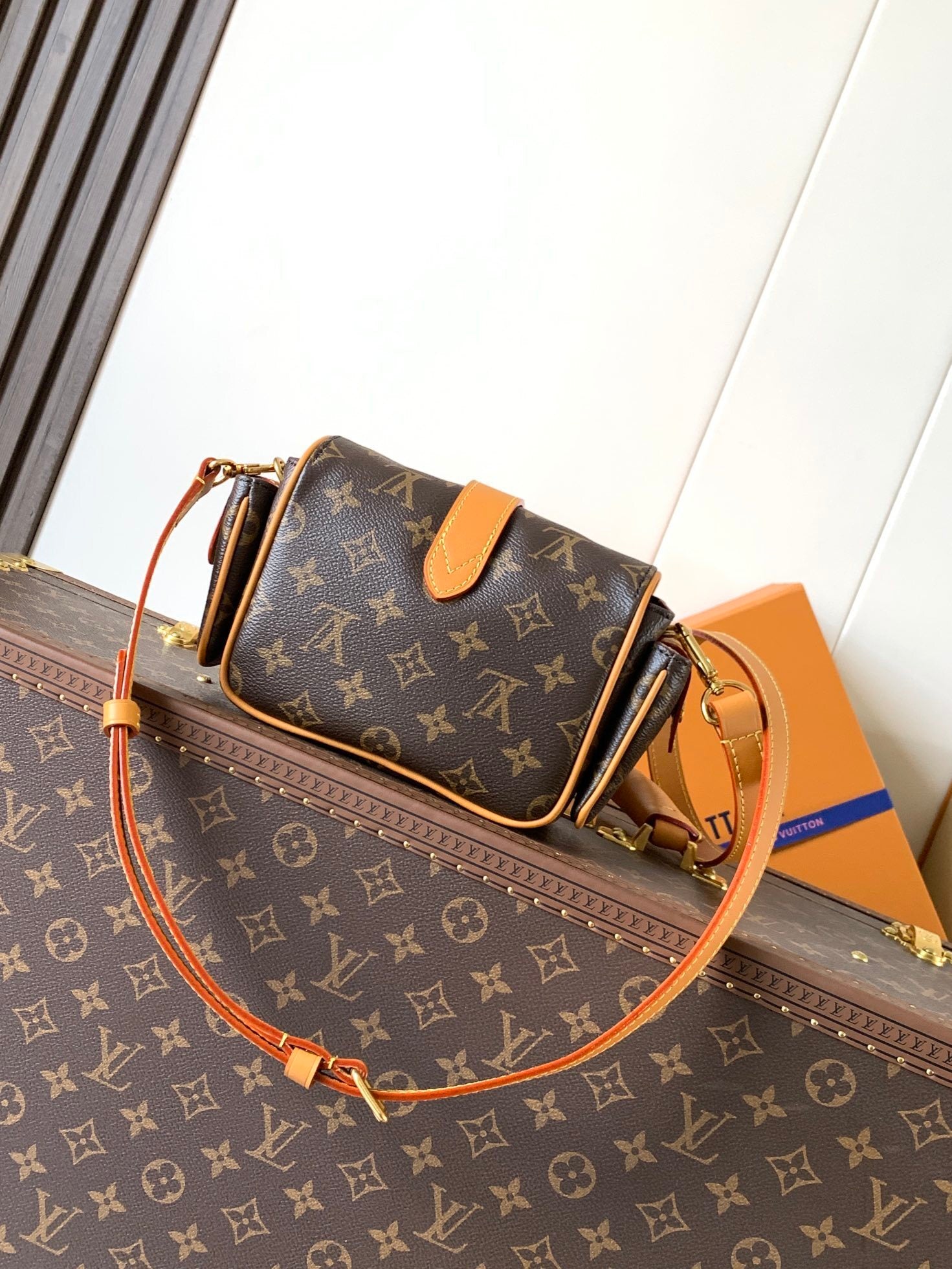 1:1 Replica LV crossbody shoulder bag