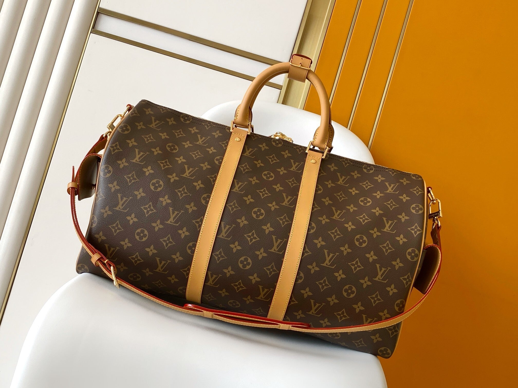 1:1 Replica LV travel bag
