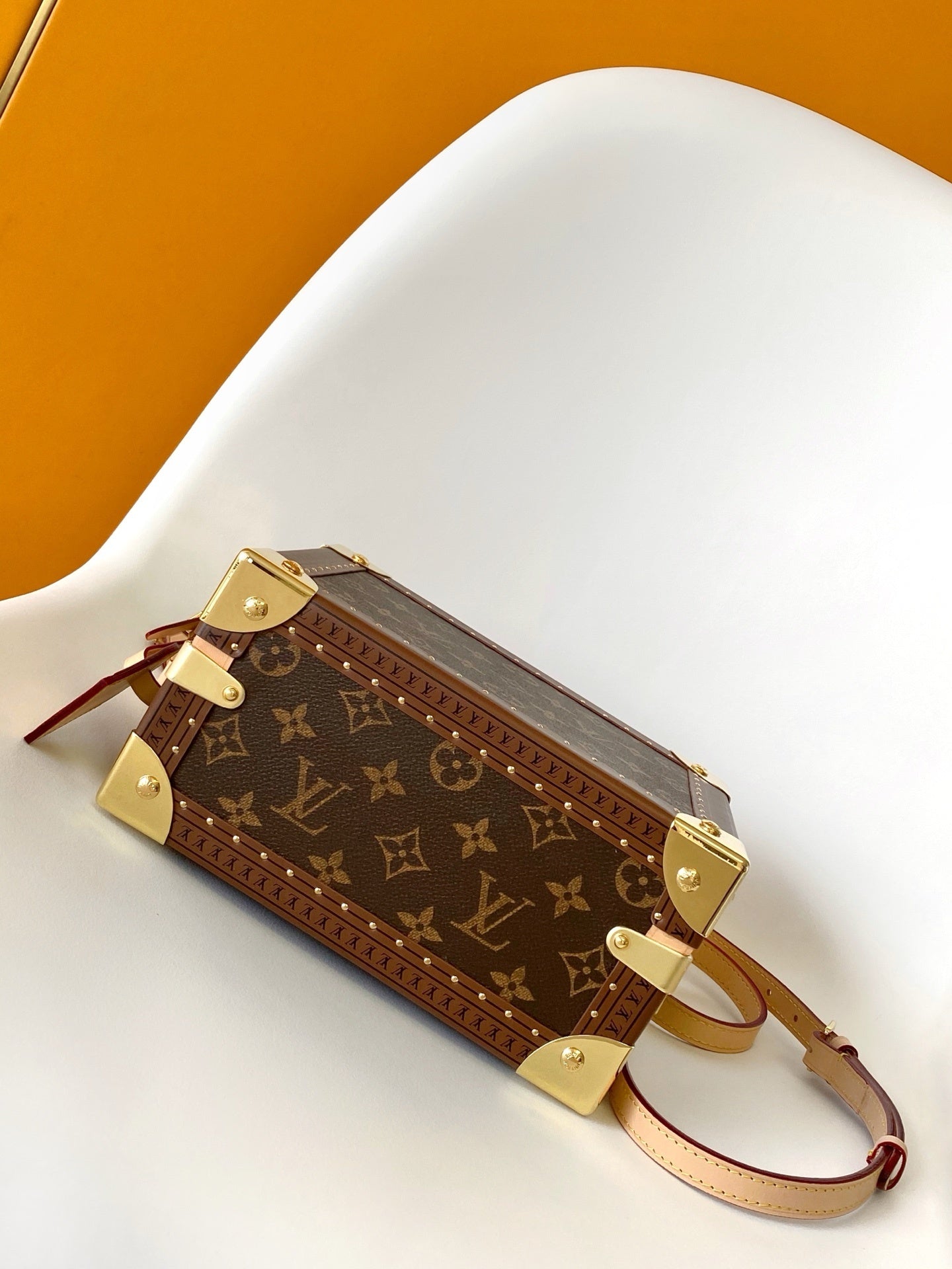 1:1 Replica LV handbag