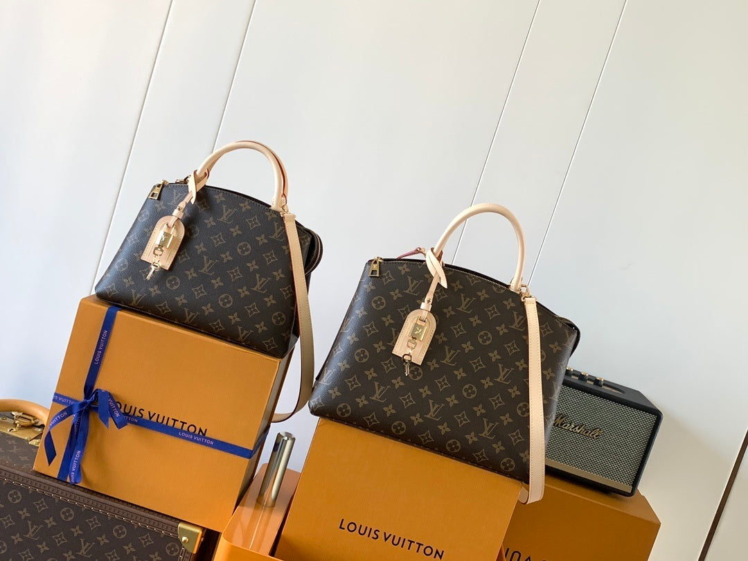 1:1 Replica LV Handbag