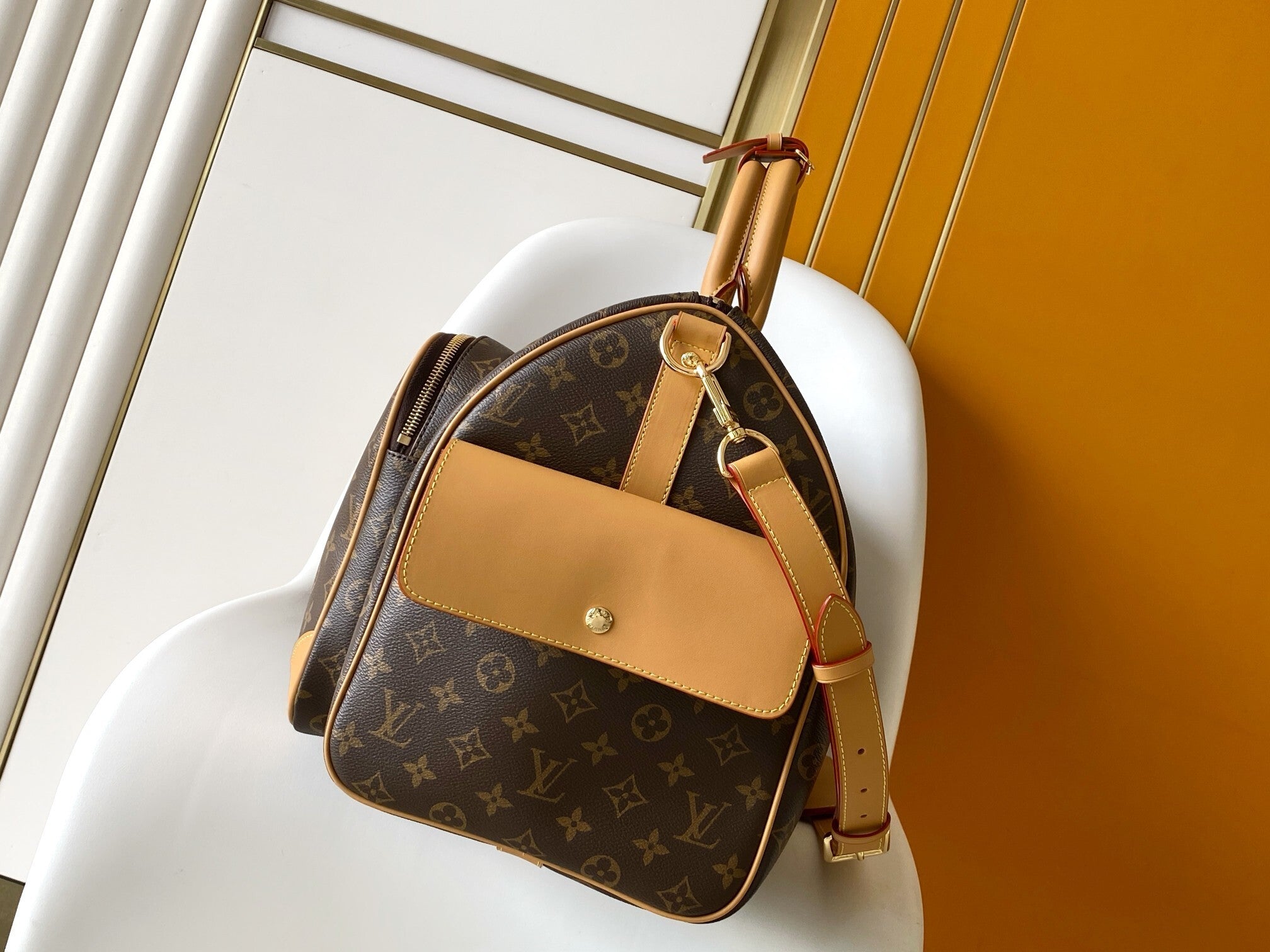 1:1 Replica LV travel bag