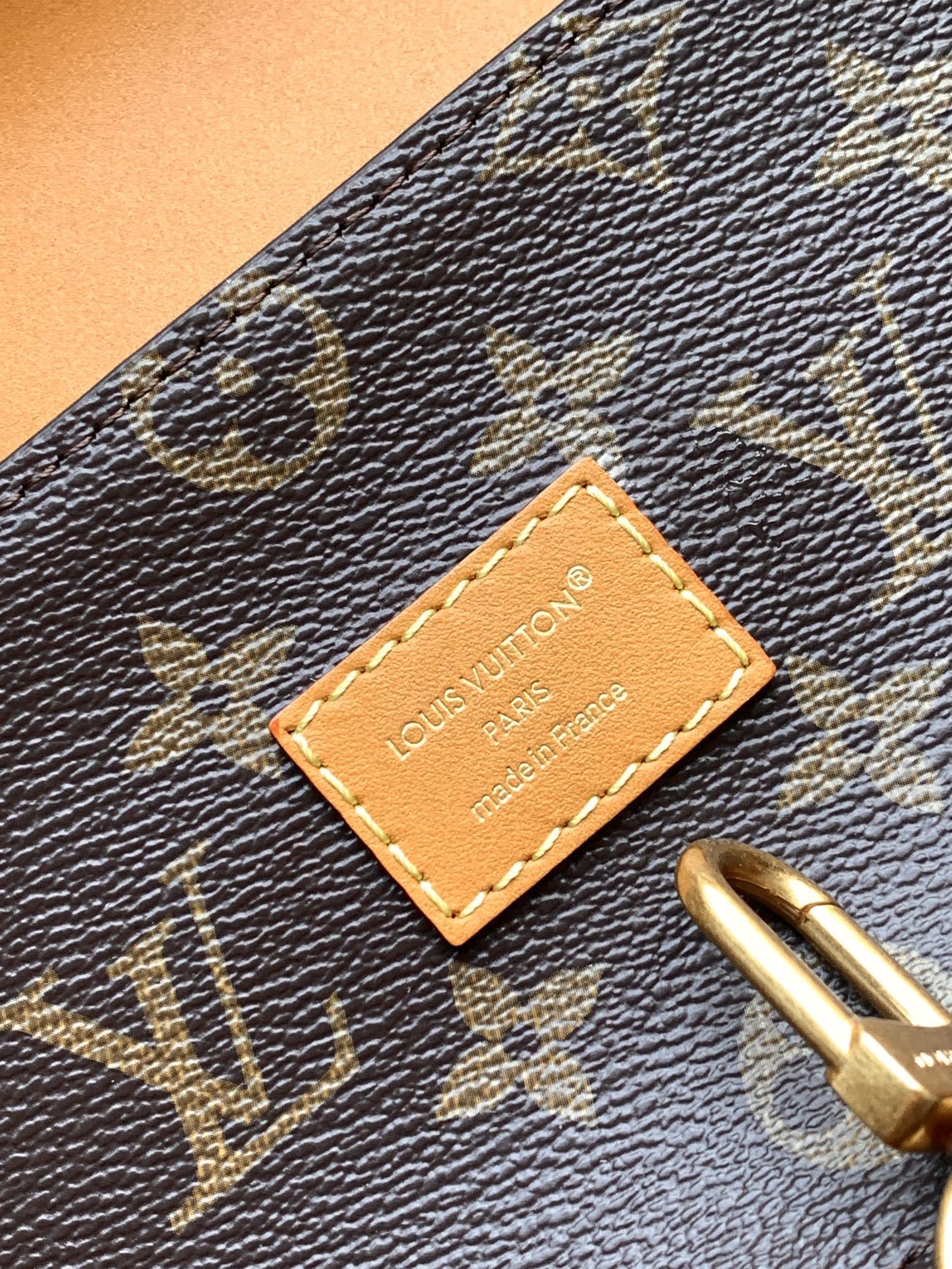 1:1 Replica LV Handheld crossbody bag