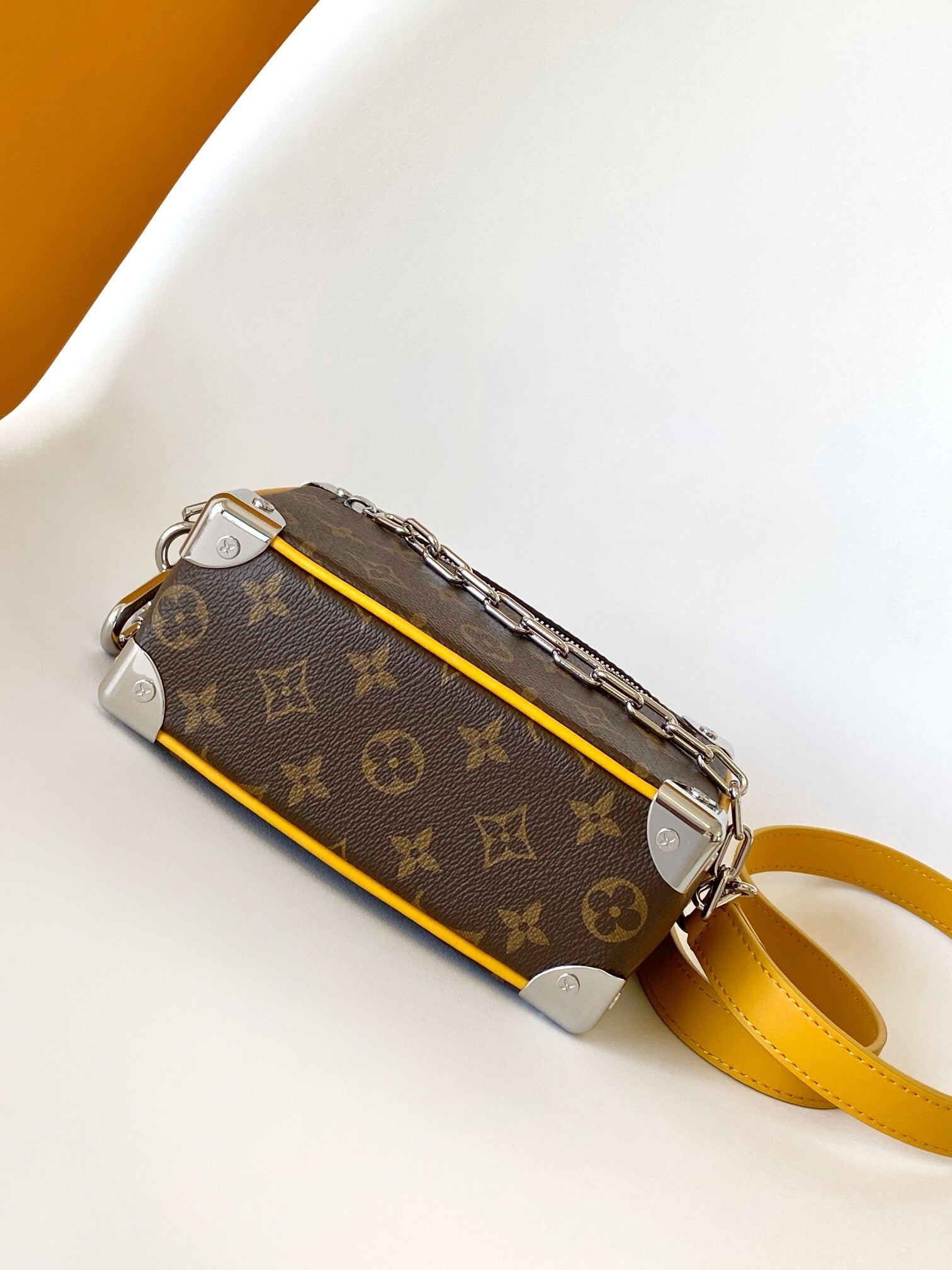 1:1 Replica LV crossbody bag