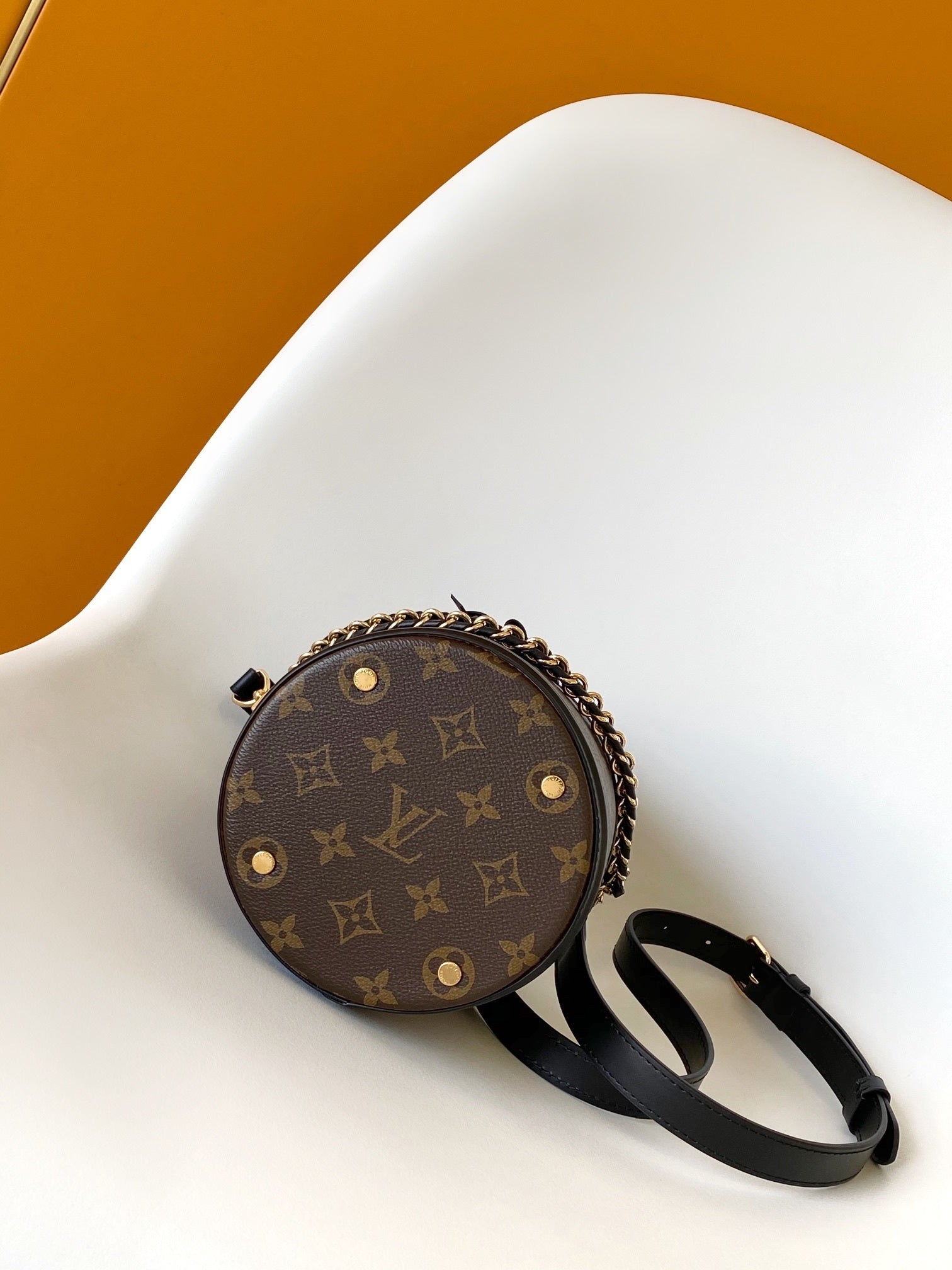 1:1 Replica LV crossbody bag