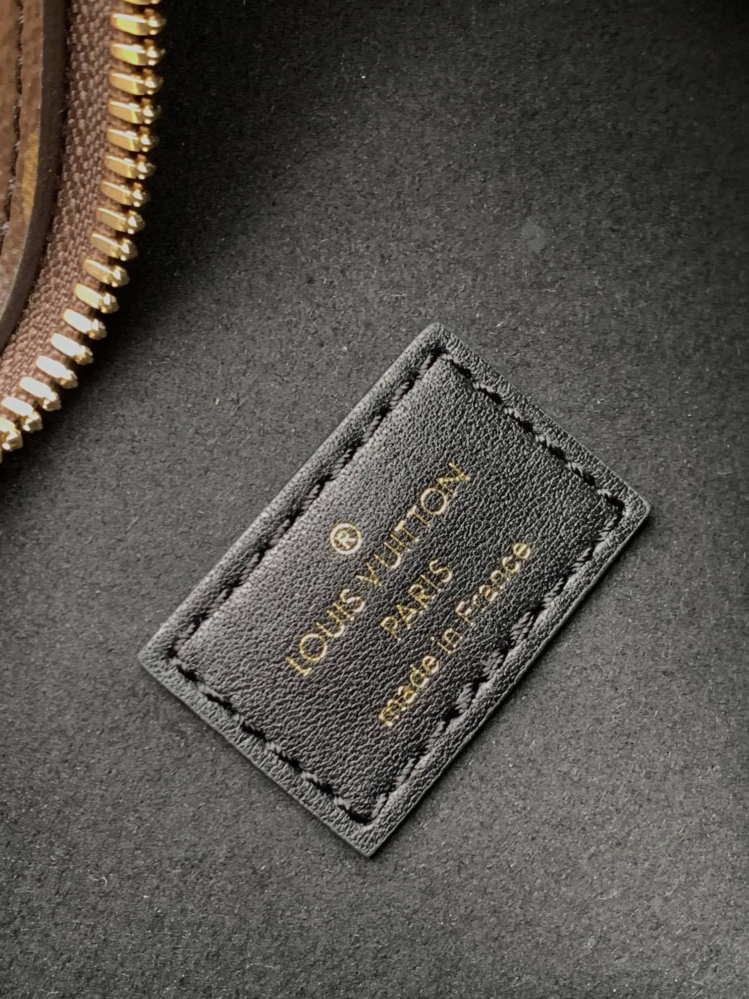 1:1 Replica LV handbag